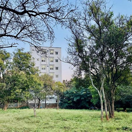 Truelife Whitefield - Premium 1 Bhk Apartments - Prime Location - Easy Access To Main Rd - Metro - Itpl - Fast Wifi - Kitchen - Smart Tv - Power Backup - Park - Garden Views Bangalore Bagian luar foto