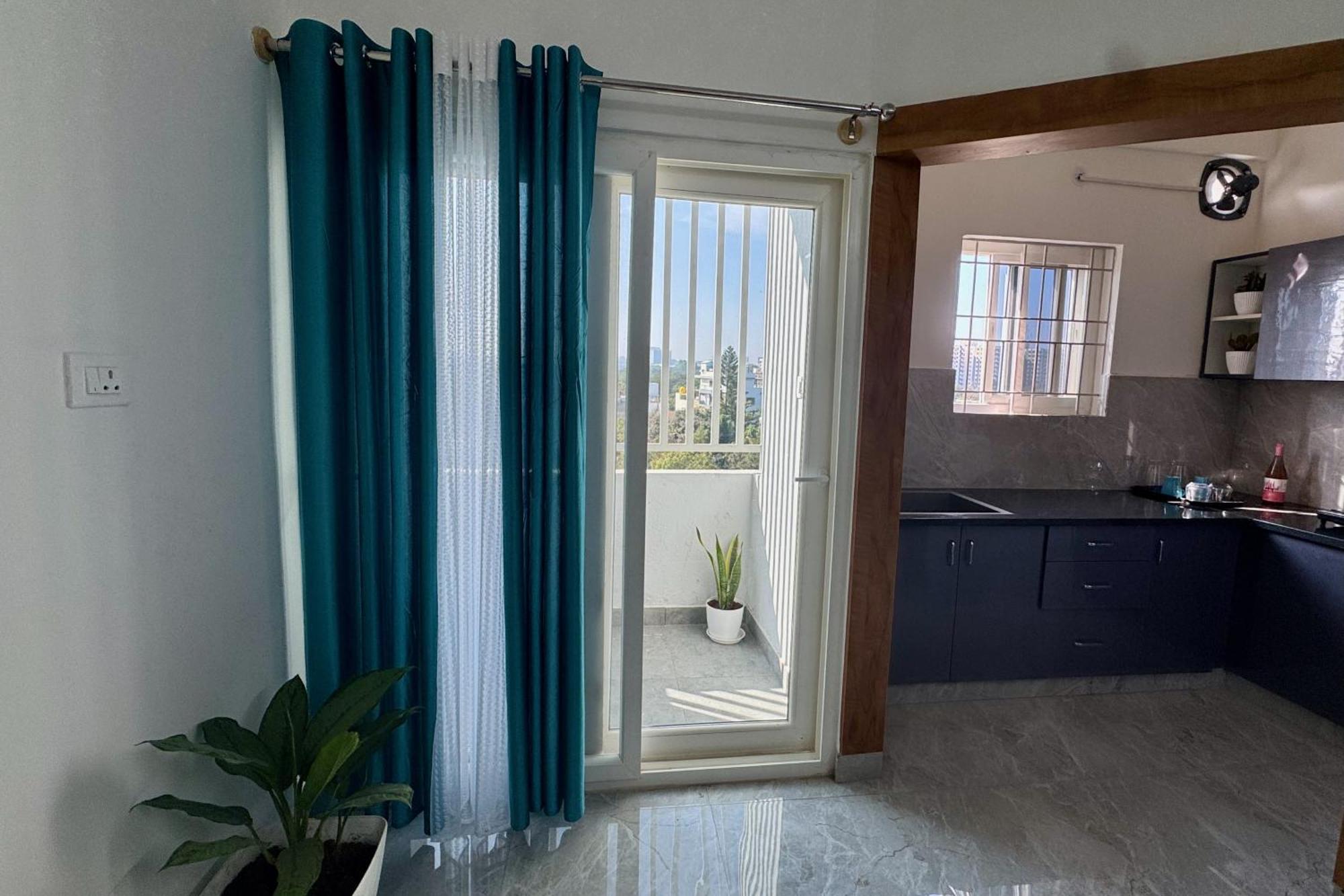 Truelife Whitefield - Premium 1 Bhk Apartments - Prime Location - Easy Access To Main Rd - Metro - Itpl - Fast Wifi - Kitchen - Smart Tv - Power Backup - Park - Garden Views Bangalore Bagian luar foto