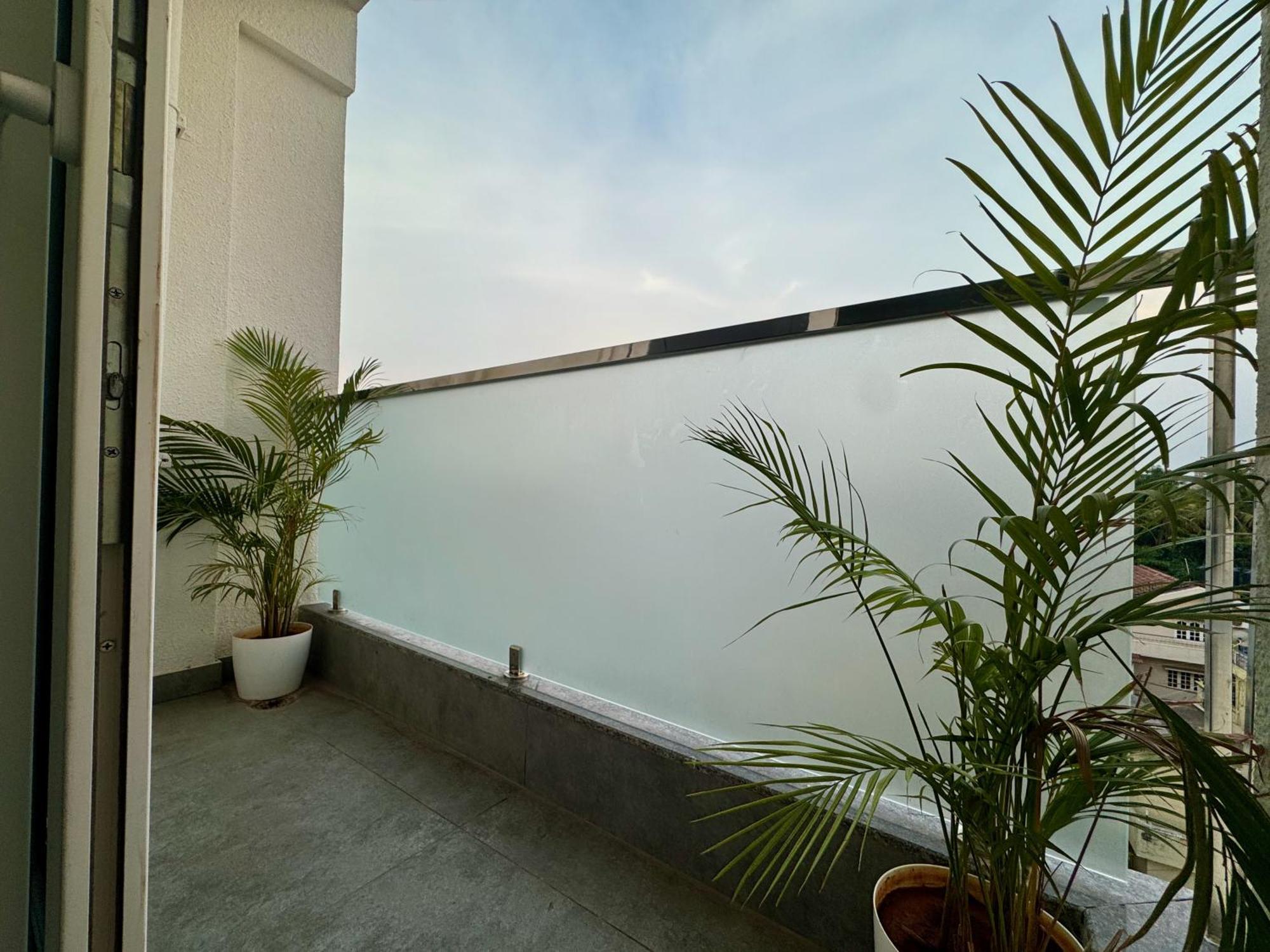 Truelife Whitefield - Premium 1 Bhk Apartments - Prime Location - Easy Access To Main Rd - Metro - Itpl - Fast Wifi - Kitchen - Smart Tv - Power Backup - Park - Garden Views Bangalore Bagian luar foto